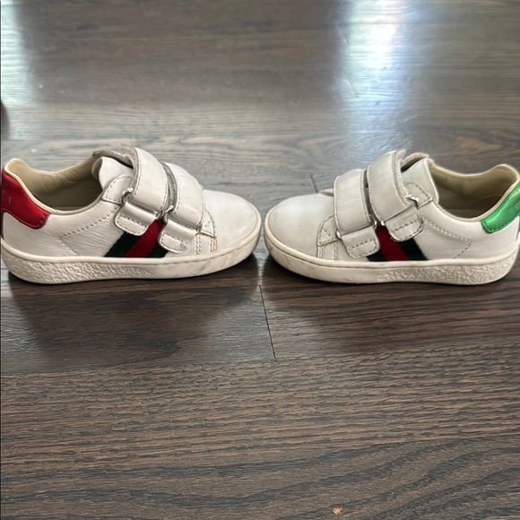Gucci Baby Sneakers - Red and Green Stripe- Size 20 (3/4) - Picture 6 of 9